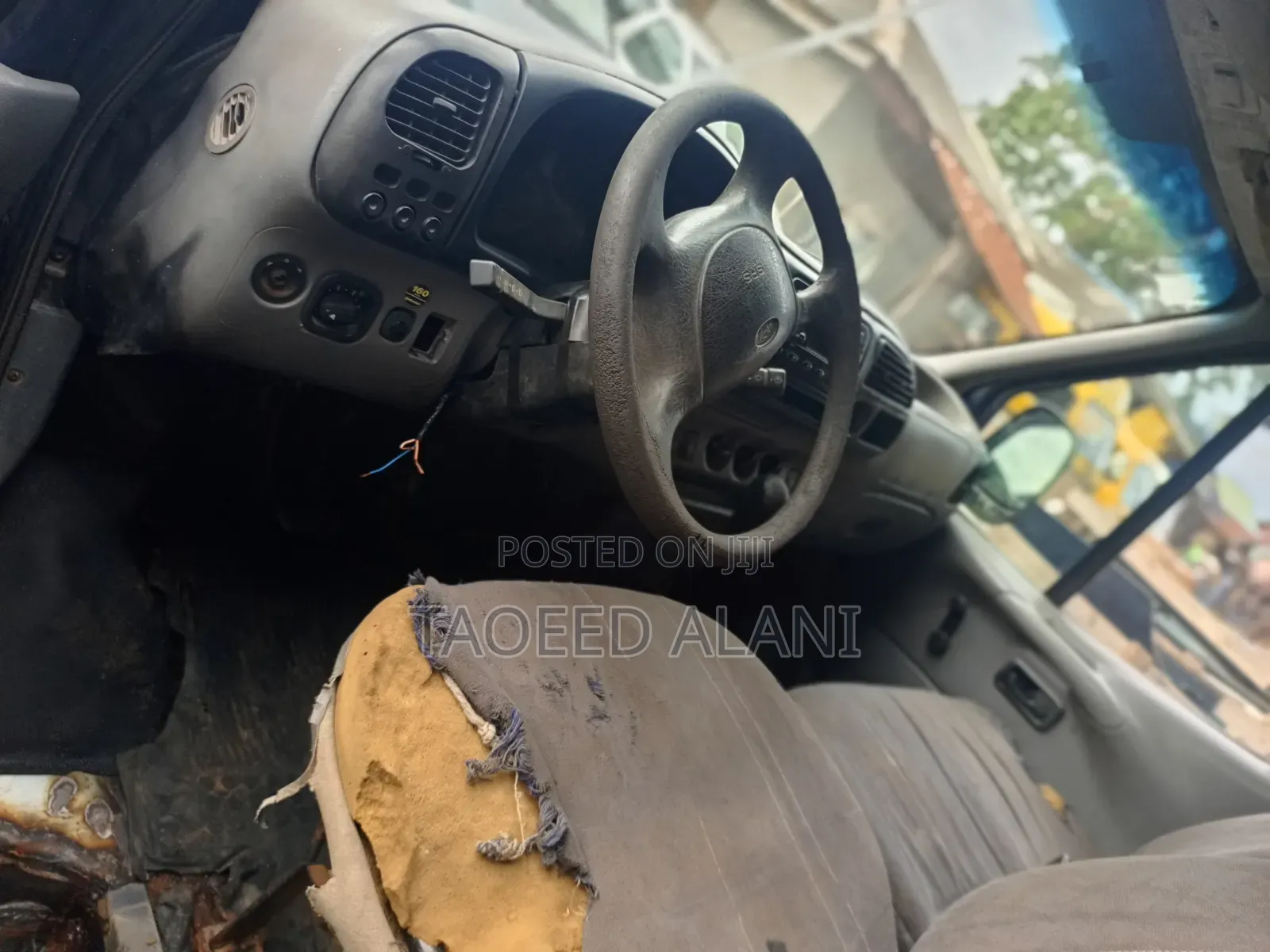 Ford Transit 2000 Blue
