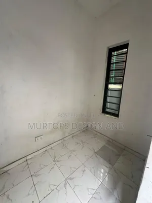 1bdrm Shared Apartment in Occen Harbor, Lekki Phase 2 for rent