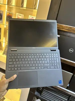 Laptop Dell Latitude 3520 8GB Intel Core i5 SSD 256GB