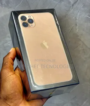 New Apple iPhone 11 Pro Max 256 GB Gold