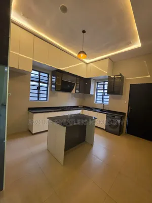 5bdrm Duplex in Omole Phase 2 for rent