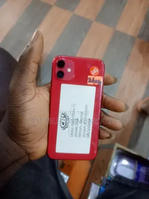 New Apple iPhone 11 64 GB Red