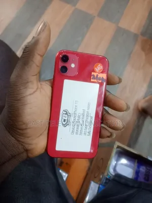 New Apple iPhone 11 64 GB Red