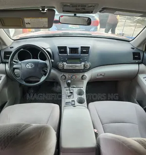 Toyota Highlander 4x4 2008 Red
