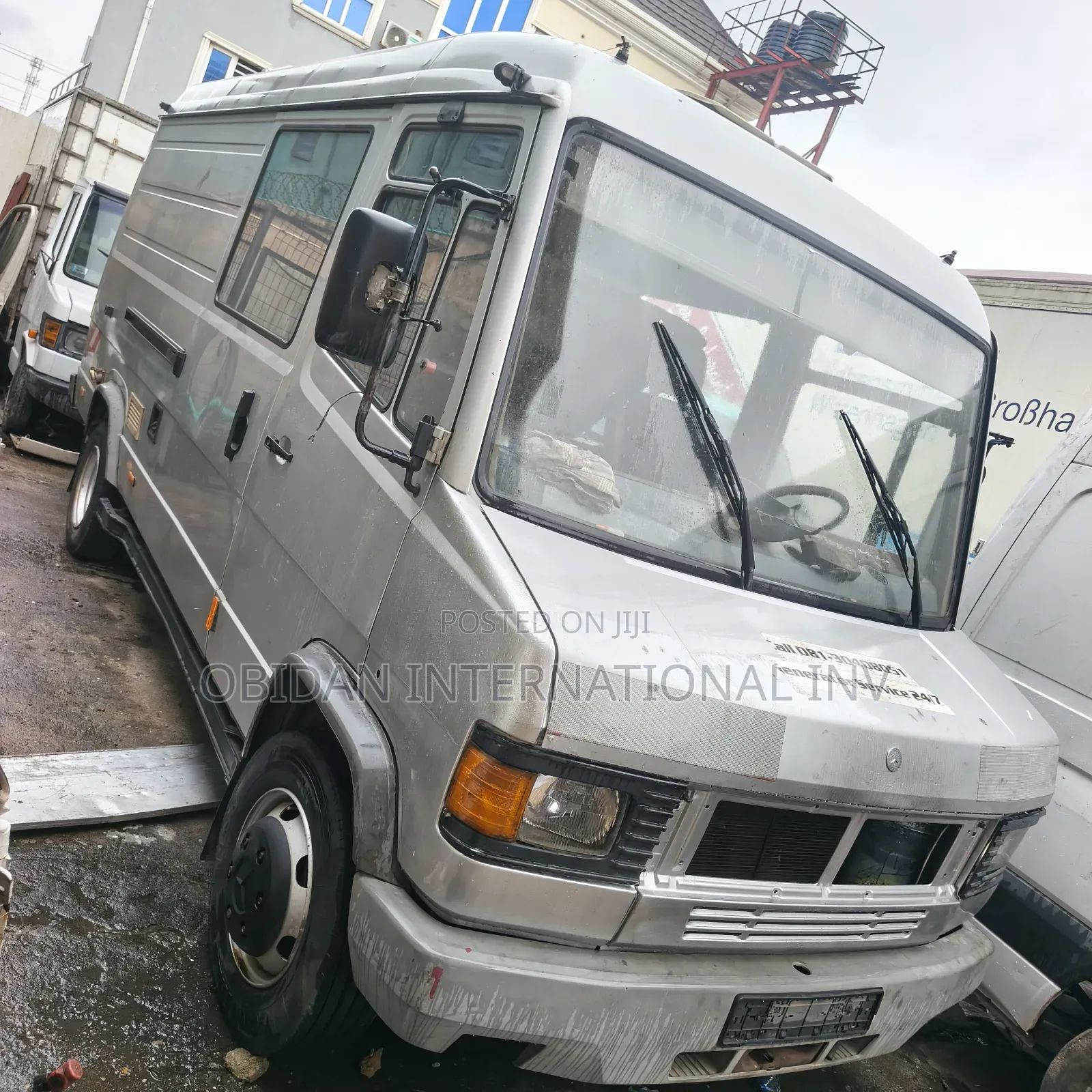 Mercedes-Benz 814D 1998 Silver