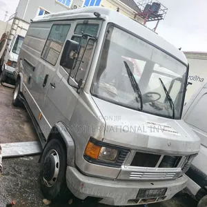 Mercedes-Benz 814D 1998 Silver