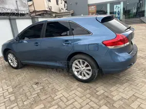 Toyota Venza 2010 Blue