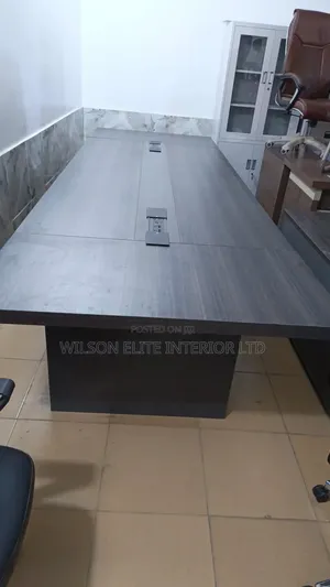 20 Seaters Executive Conference Table With Power Outlet on Table Top