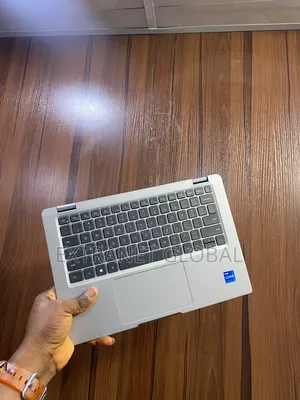 Laptop Dell Latitude 5320 2-in-1 16GB Intel Core i5 SSD 256GB