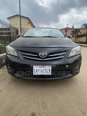 Toyota Corolla 2011 Black