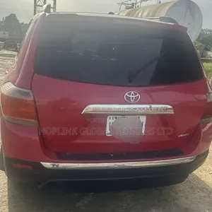 Toyota Highlander 2013 Red