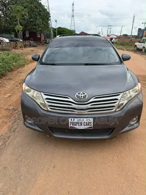 Toyota Venza LE 2010 Gray