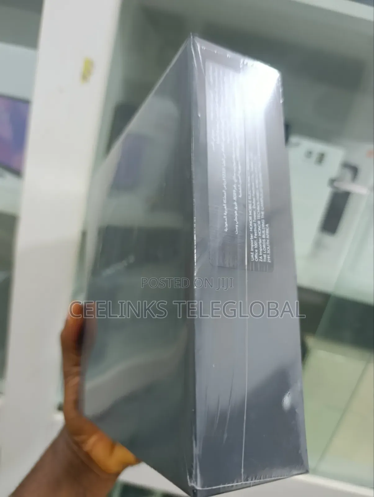 New Honor Magic V5 1 TB Red