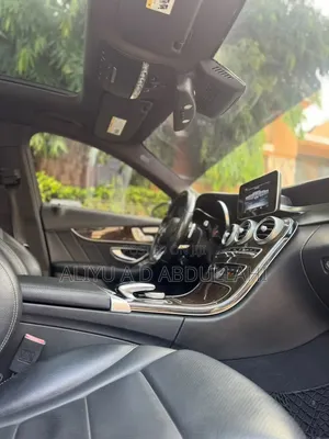 Mercedes-Benz C300 2016 Silver