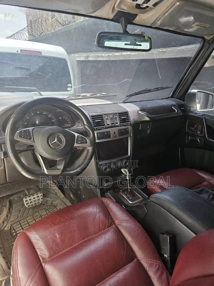 Mercedes-Benz G-Class 2010