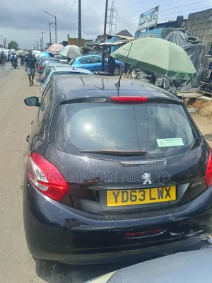 Peugeot 208 2014 Black