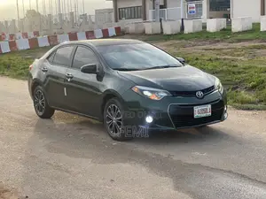 Toyota Corolla 2014 Green