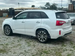 Kia Sorento Limited 4dr SUV AWD (3.3L 6cyl 6A) 2015 White