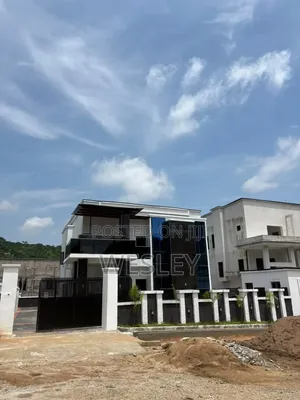 5bdrm House in Diplomatic Hills, Katampe for sale