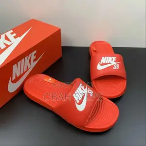 Red Nike Sb Victori Now Available