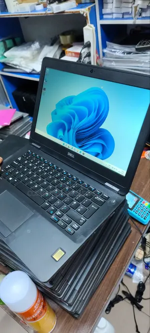 Laptop Dell Latitude E7270 8GB Intel Core i5 SSD 128GB