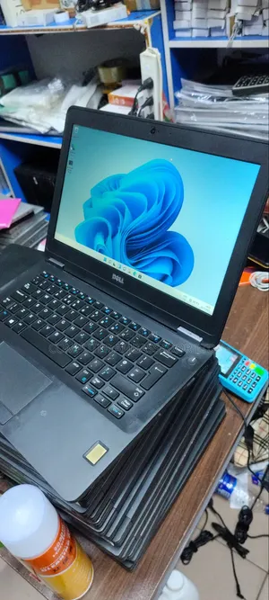 Laptop Dell Latitude E7270 8GB Intel Core i5 SSD 128GB
