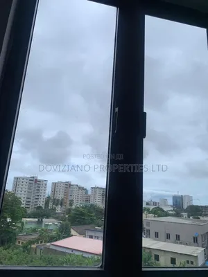 3bdrm Apartment in Adeola Odeku for rent