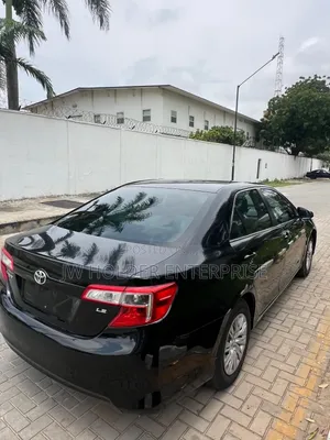Toyota Camry LE 4dr Sedan (2.5L 4cyl 6A) 2012 Black