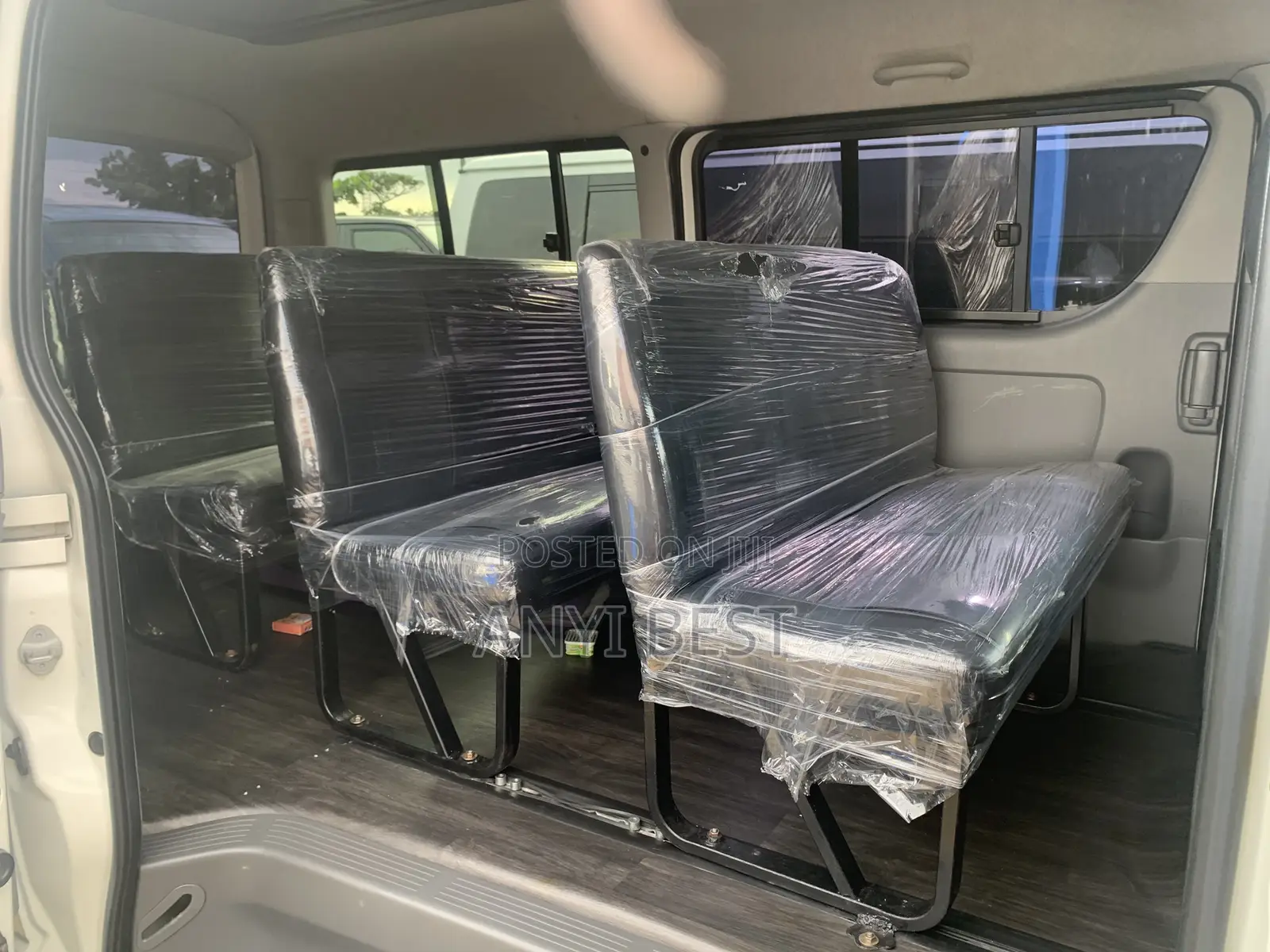 Toyota HiAce 2014 White