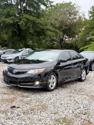 Toyota Camry SE 4dr Sedan (2.5L 4cyl 6A) 2013 Black