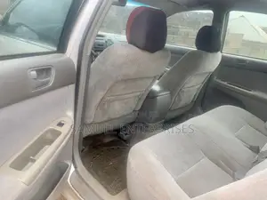 Toyota Camry 2024 Silver