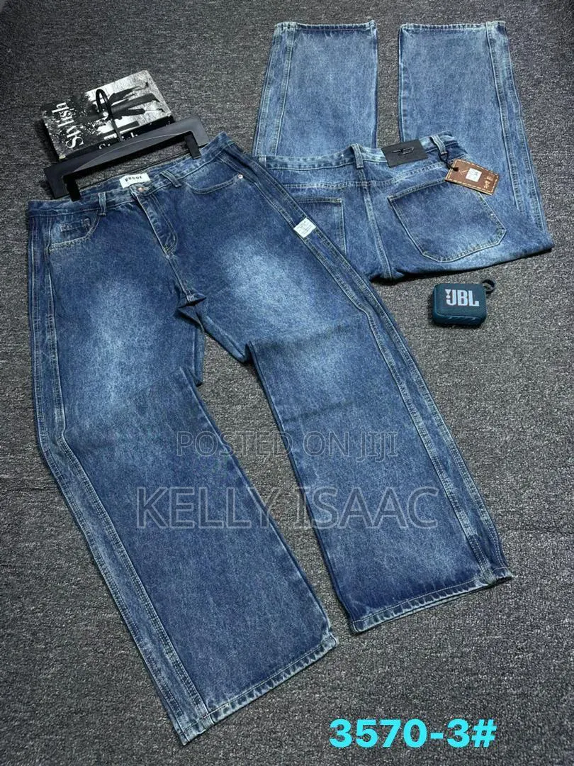 Stock Baggy Jeans