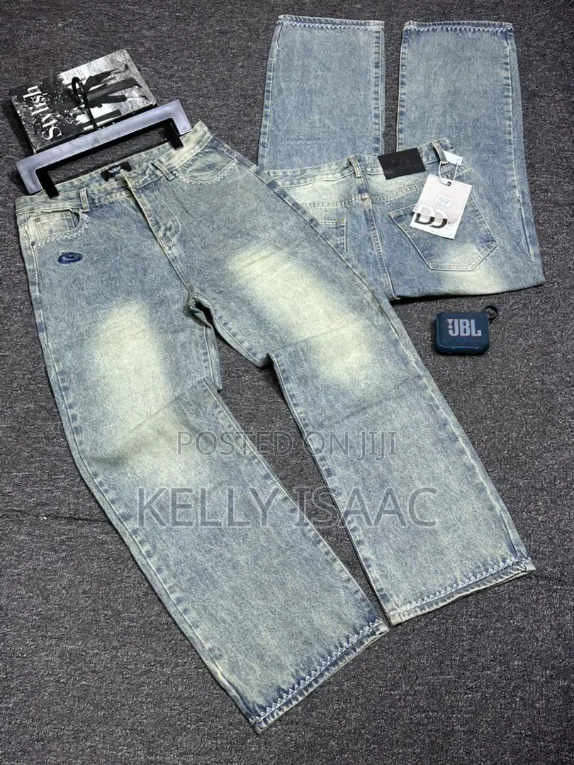 Stock Baggy Jeans