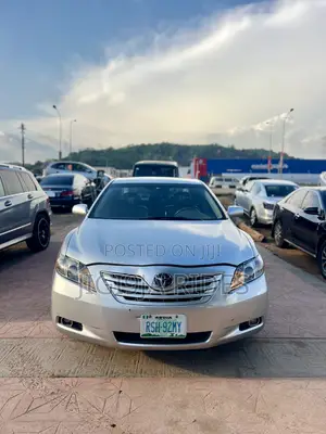 Toyota Camry XLE V6 4dr Sedan (3.5L 6cyl 6AM) 2008 Silver