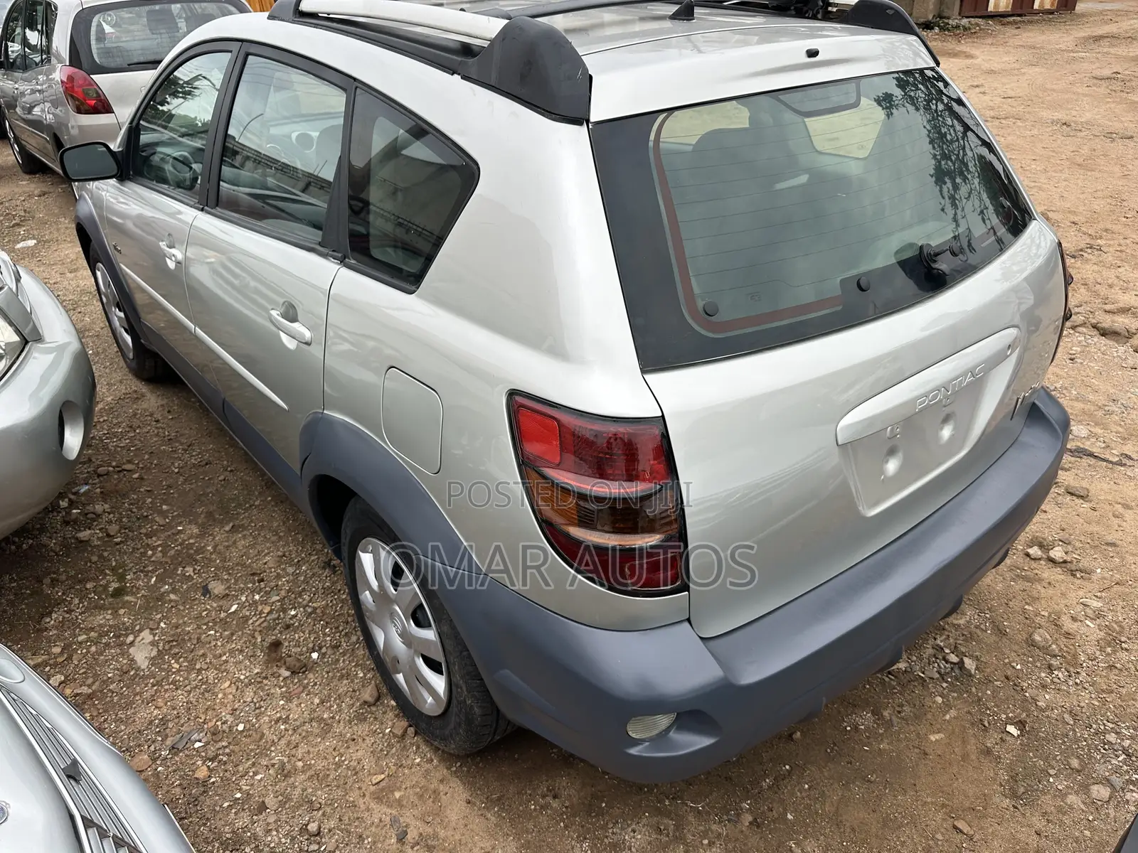 Pontiac Vibe Automatic 2003 Silver