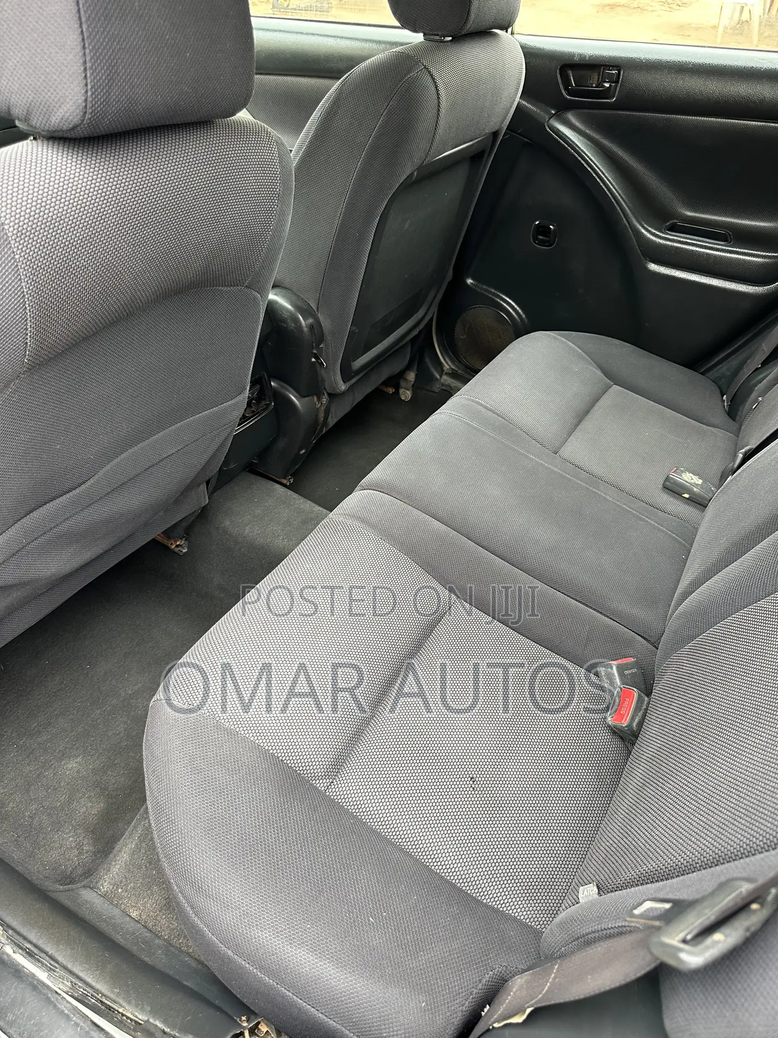 Pontiac Vibe Automatic 2003 Silver