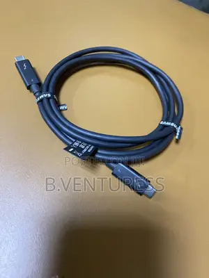 Samsung-Branded Thunderbolt 4 Cable