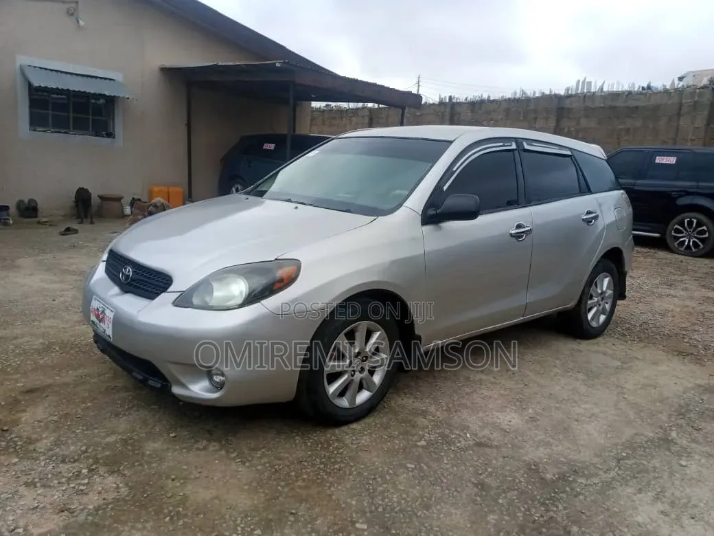 Toyota Matrix 2003 Silver