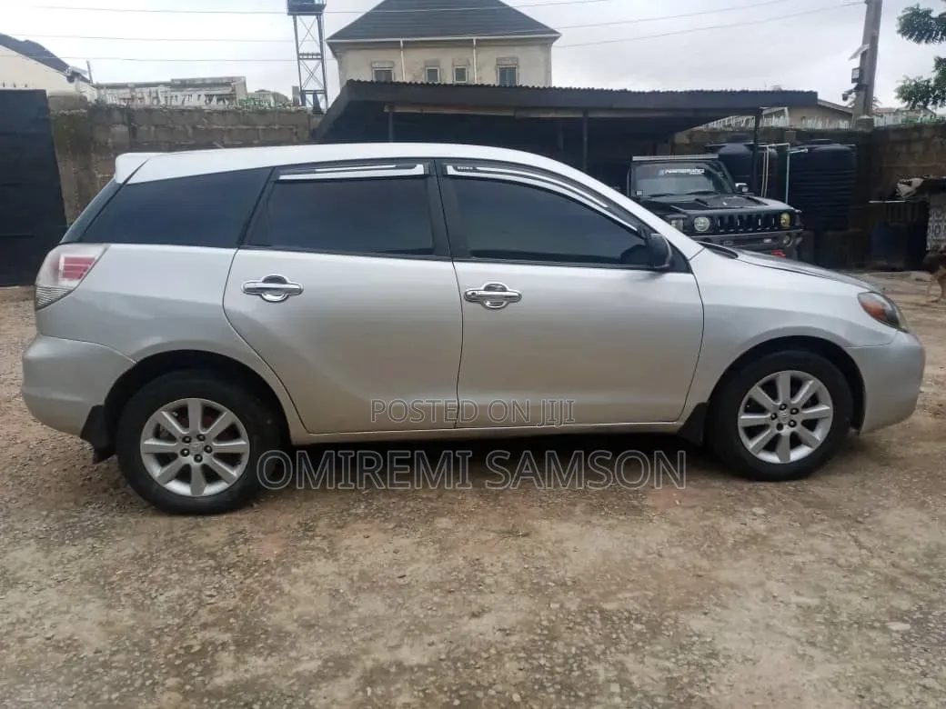 Toyota Matrix 2003 Silver