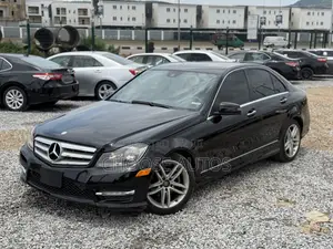 Mercedes-Benz C300 Sport 4Matic Sedan AWD (3.0L 6cyl 7A) 2012 Black