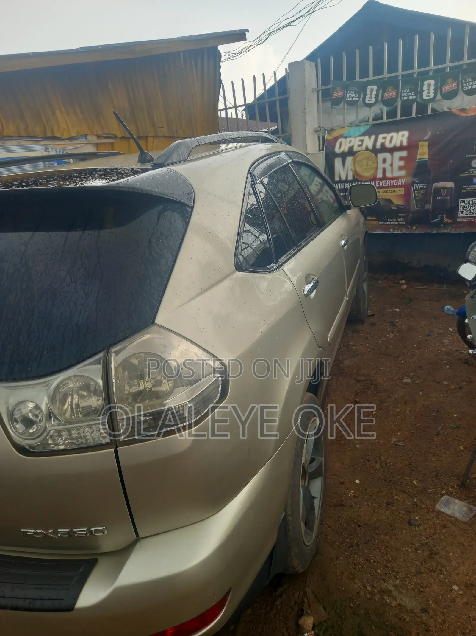 Lexus ES 200 2015 Brown