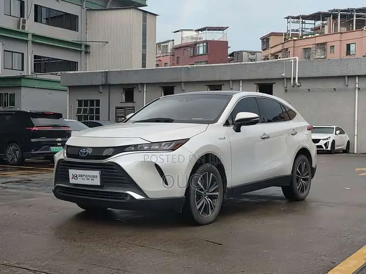 Toyota Harrier 2023 White