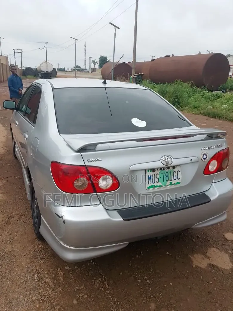 Toyota Corolla 2006 Silver
