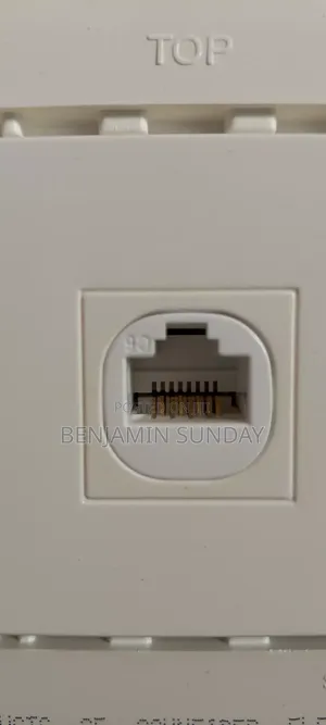 Schneider Data Socket