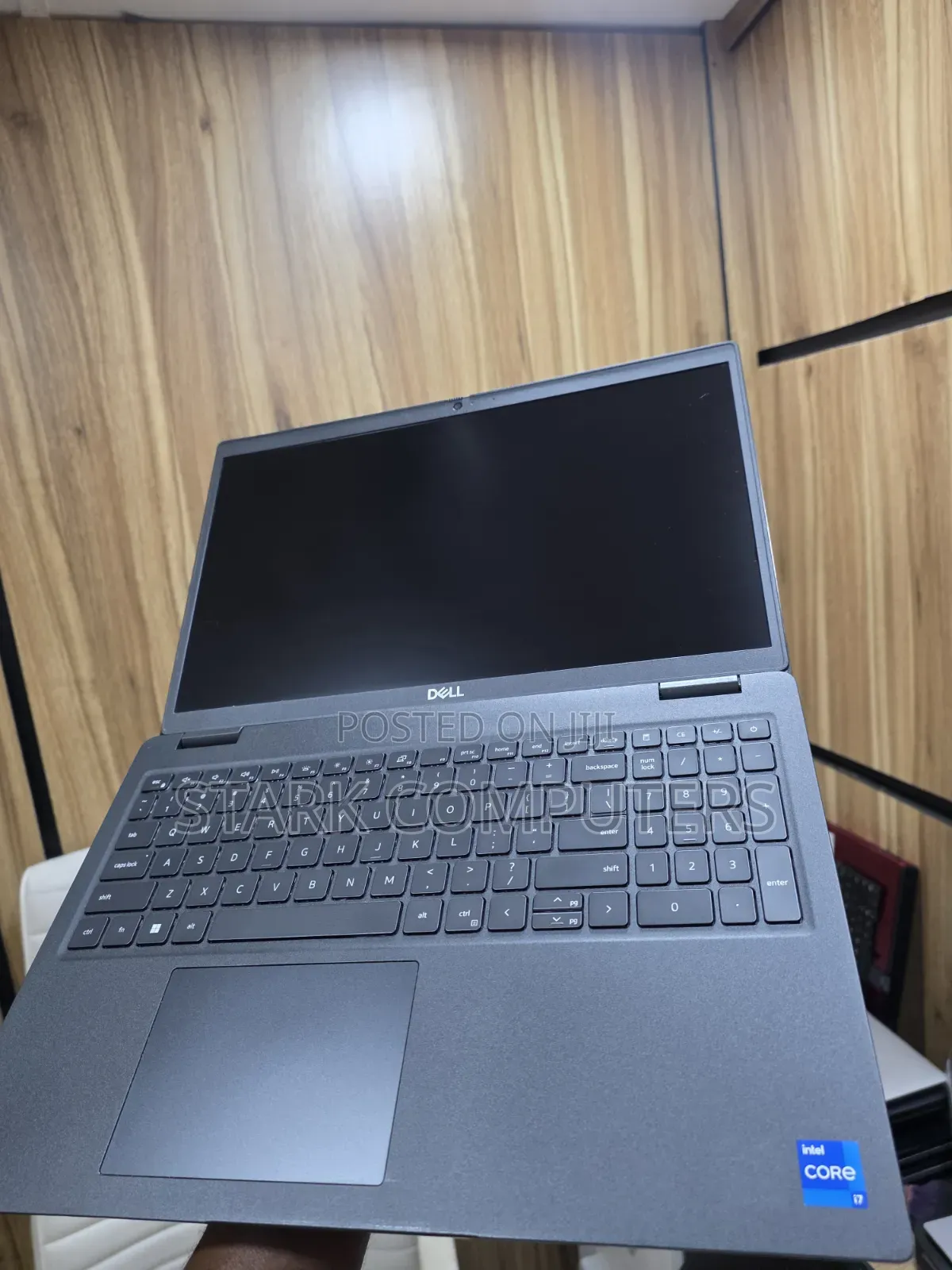 Laptop Dell Latitude 3520 16GB Intel Core i7 SSD 512GB