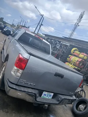 Boot Cover Fiber Folding Tundra 2008