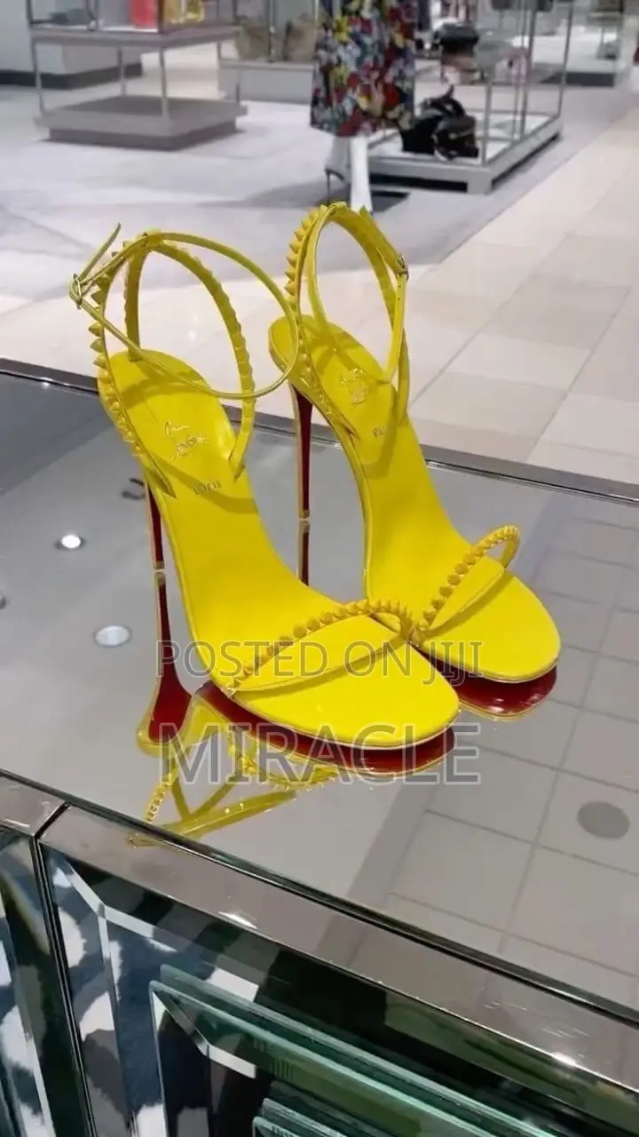 Slippers, Heel