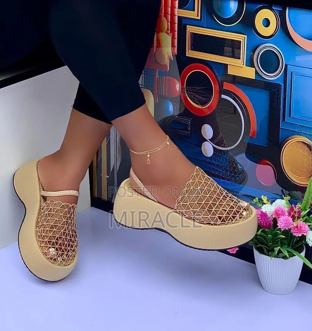 Slippers, Heel