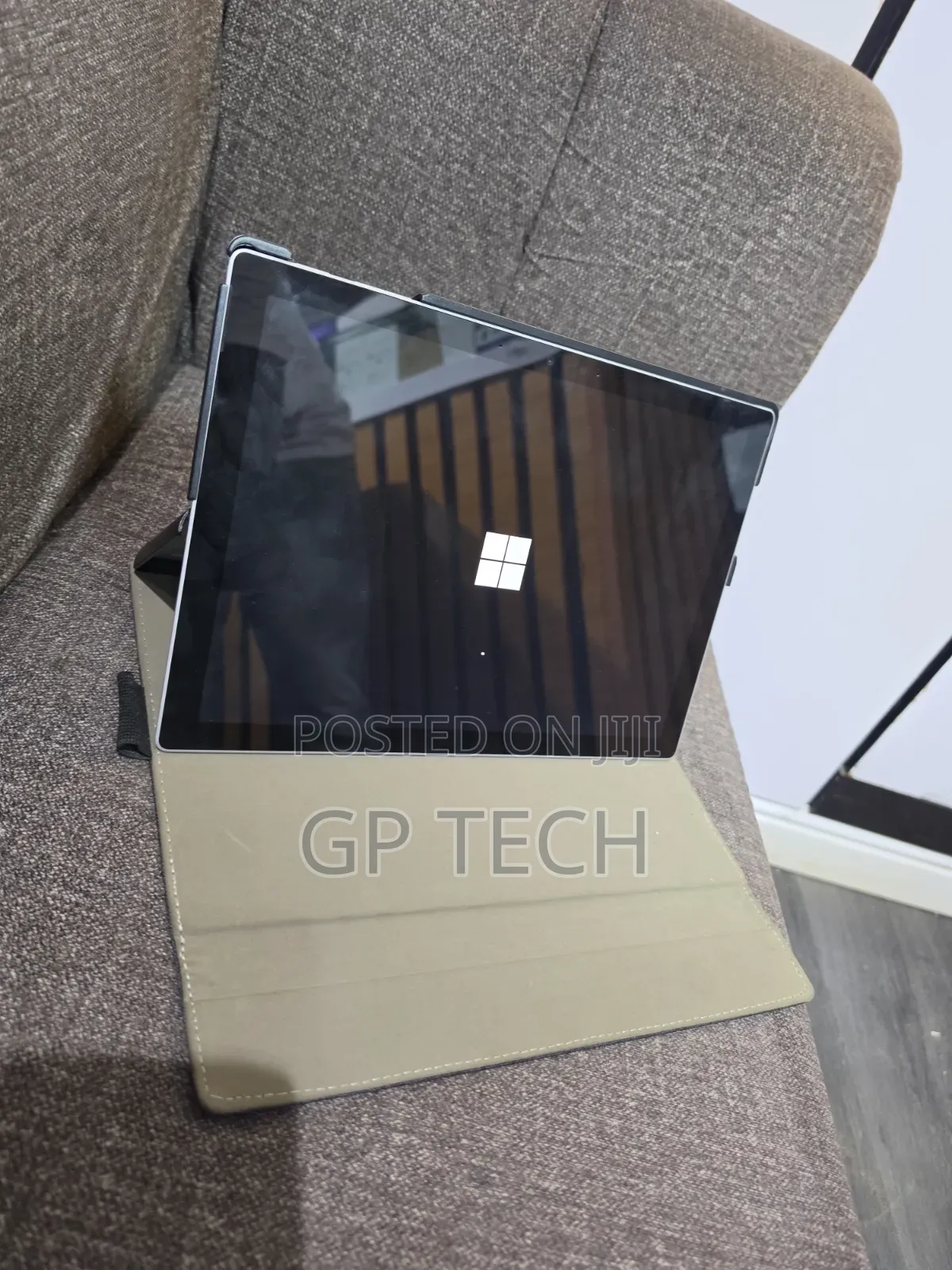 Laptop Microsoft Surface Pro 7+ 8GB Intel Core i3 SSD 128GB