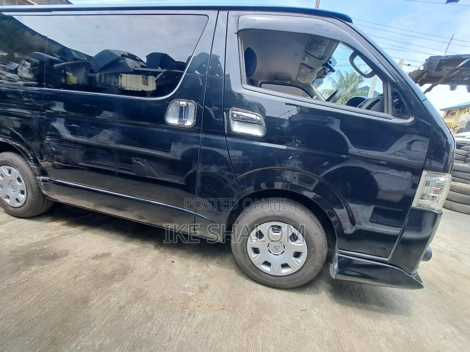 Toyota HiAce 2007 Black